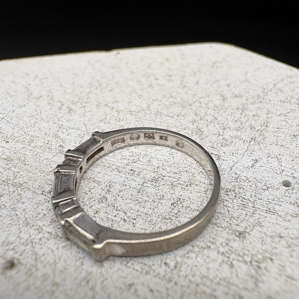 925 Sterling CZ Baguette Band Ring Size 5.25 1.66g Thailand READ - Picture 5 of 10